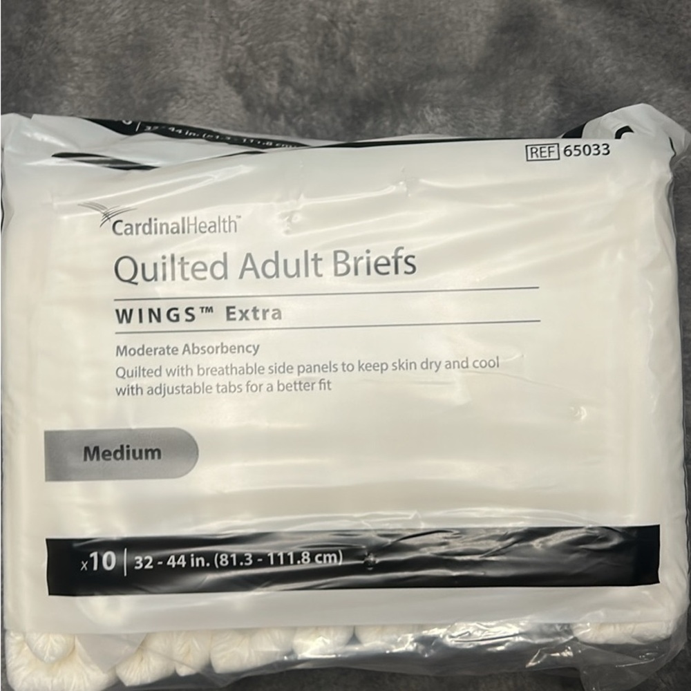Cardinal Health Quilted Adult Briefs Medium